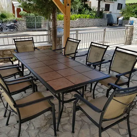 Tisa Apartament *