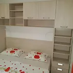 דירה Tisa *